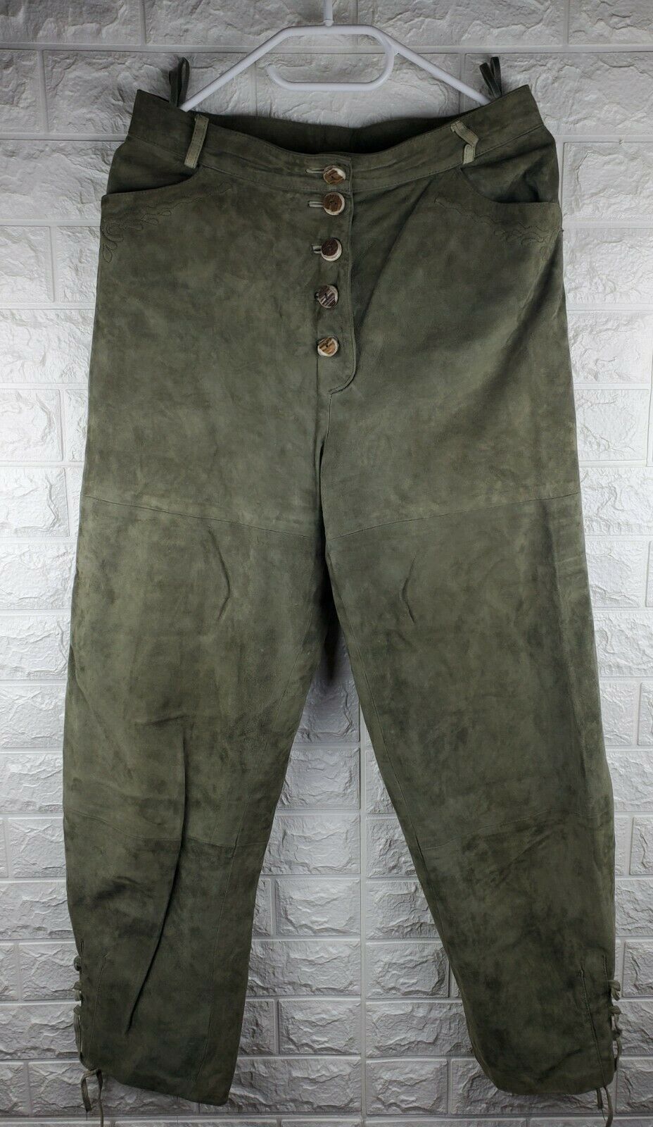 lederhosen trousers